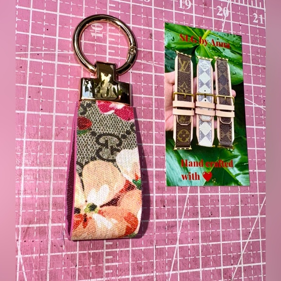 💓 Gucci Bloom Pink Keychain Hand crafted - Picture 2 of 8